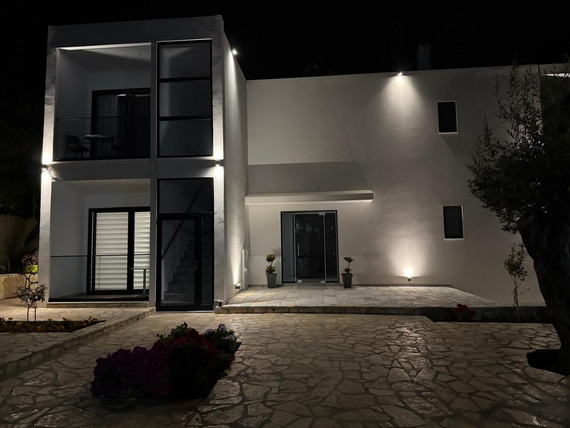Villa Thomas Dhërmi Eksteriør billede